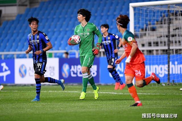 霍达尔横扫梅德韦杰夫 首次杀入上海大师赛决赛
